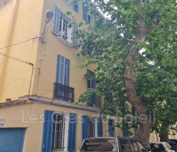 Cliquez pour en savoir plus...